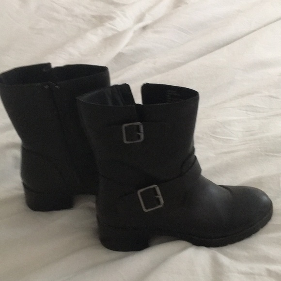 Black buckle boot - Picture 1 of 2